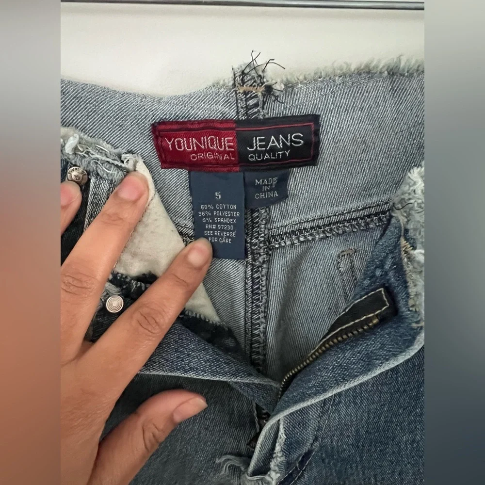 Younique Jeans Y2K Low-rise Frayed Hem Studded Flare Leg Jeans |Size 5| - Picture 5 of 5